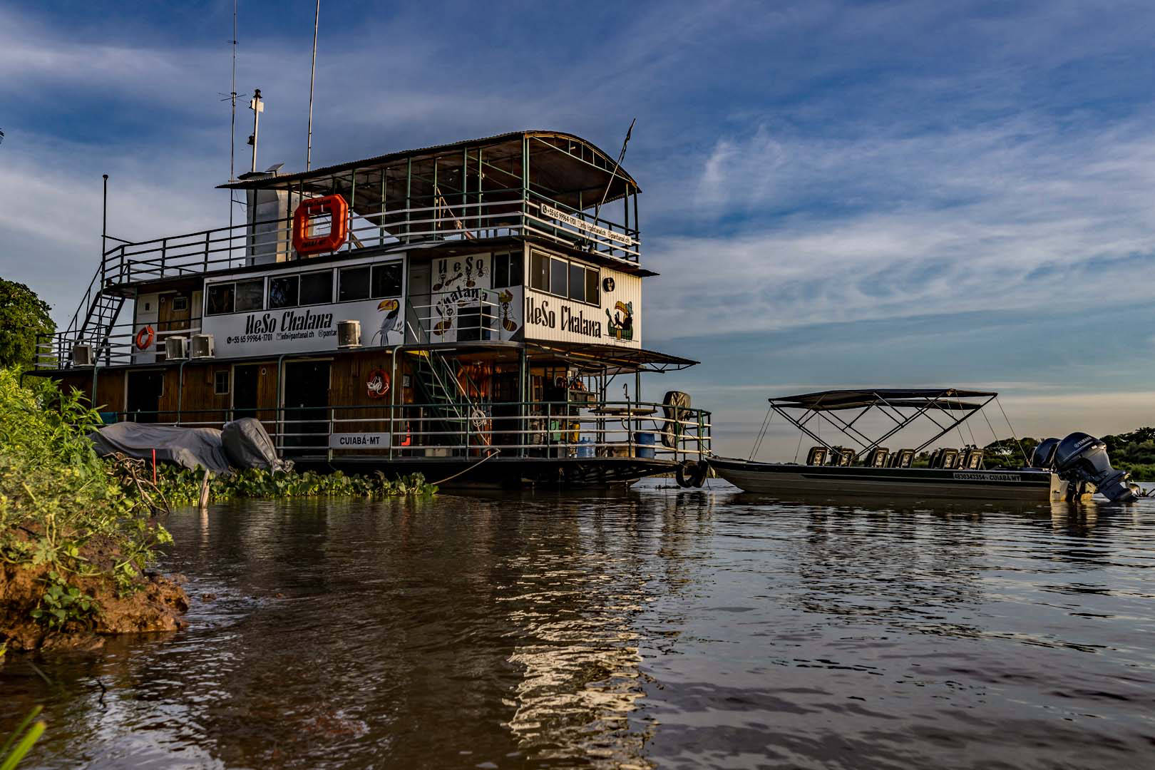 Chalana Hausboot 3-stöckig